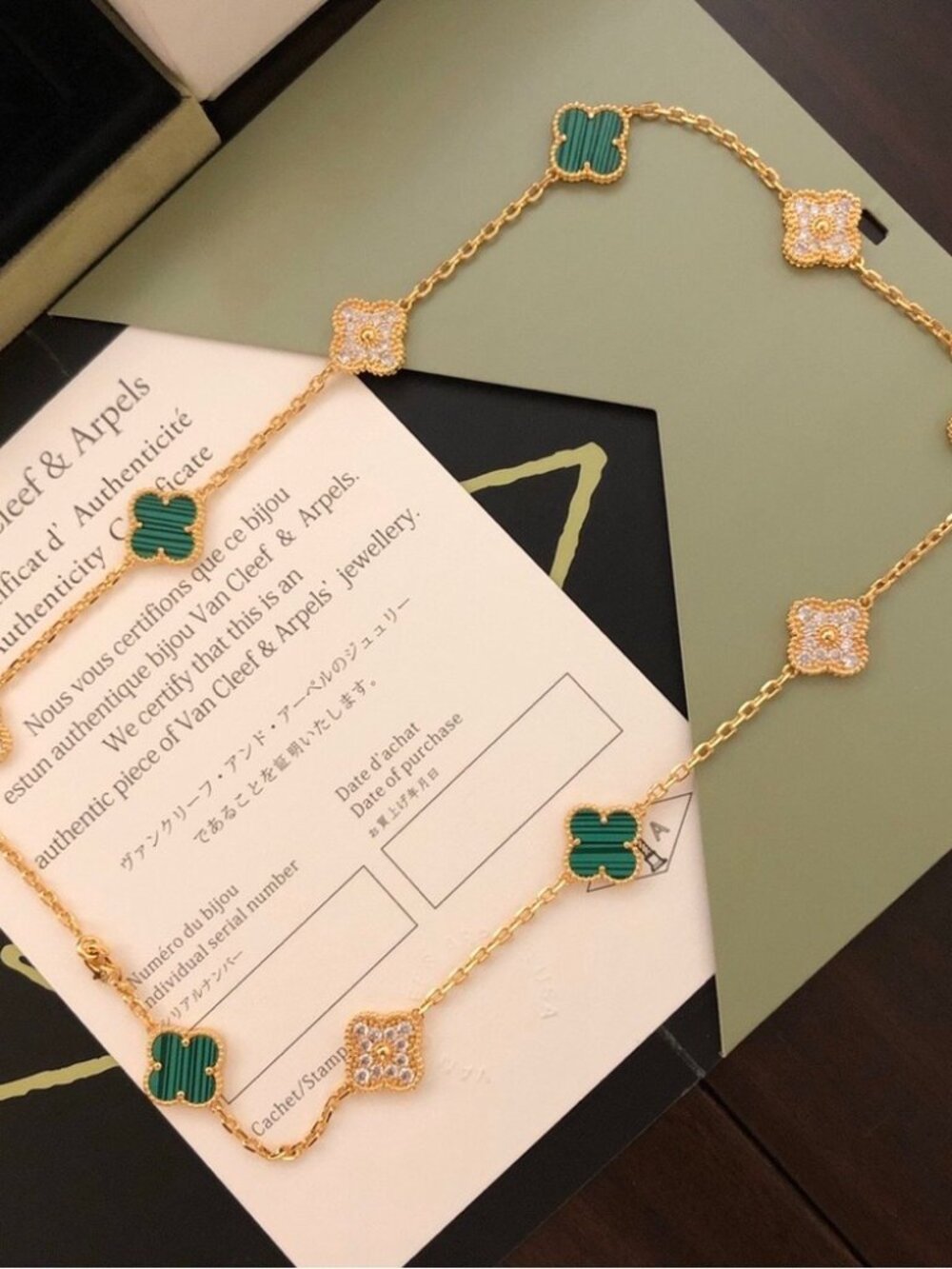 Van Cleef & Arpels Alhambra Necklace • Gold Malachite & Diamond - Picture 4 of 6